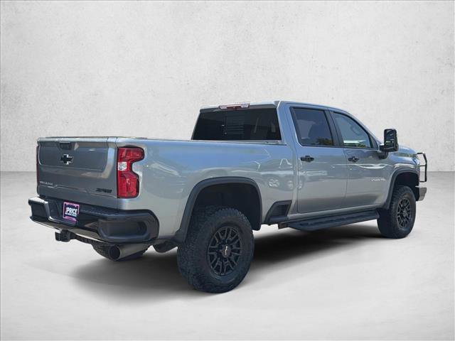 Used 2024 Chevrolet Silverado 2500 ZR2 w/ Technology Package AWD/4WD image 5