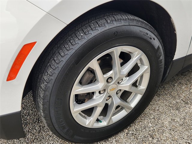 Used 2024 Chevrolet Equinox LT w/ LPO, Floor Liner Package image 10