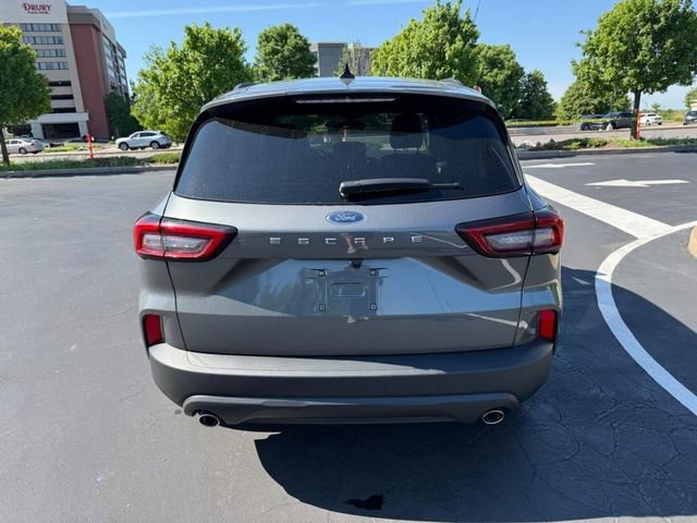 Used 2026 Ford Escape ST-Line FWD image 6