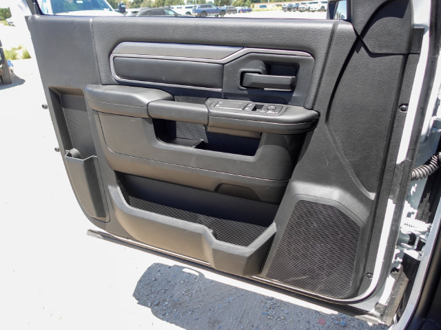 New 2026 RAM 3500 Tradesman AWD/4WD image 13