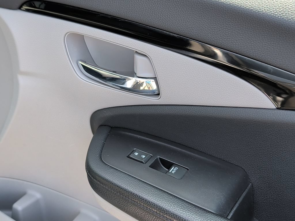 Used 2019 Honda Pilot Touring image 36