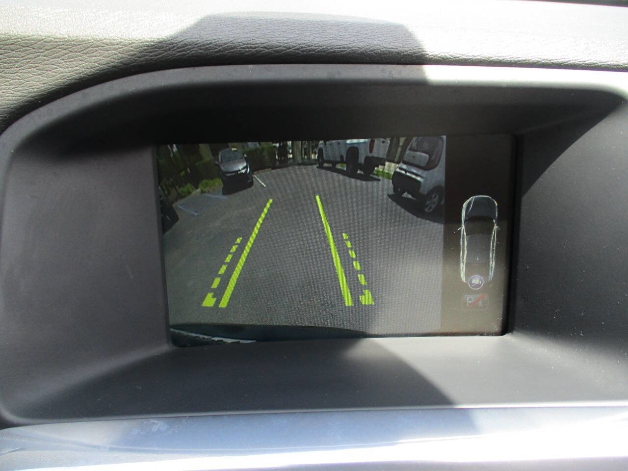 Used 2015 Volvo S60 T5 Premier w/ Convenience Package image 19