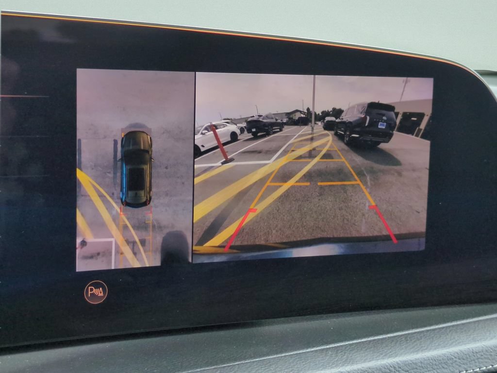 Used 2025 Cadillac XT4 Premium Luxury FWD image 17