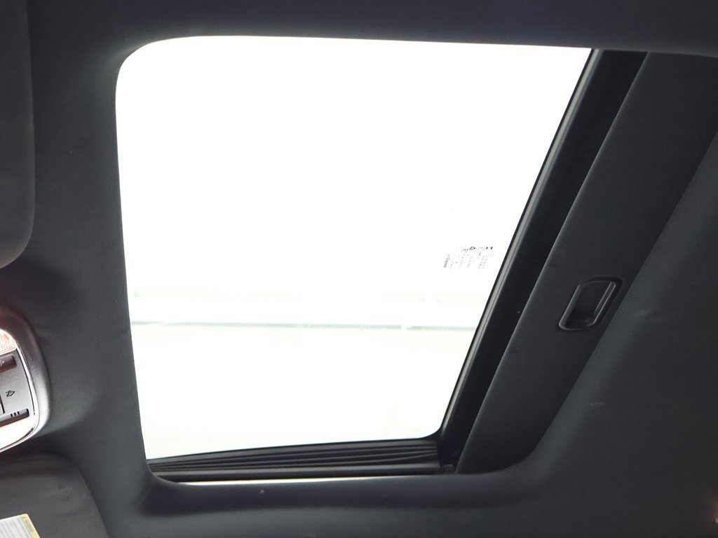 Used 2021 Jeep Grand Cherokee Limited image 20