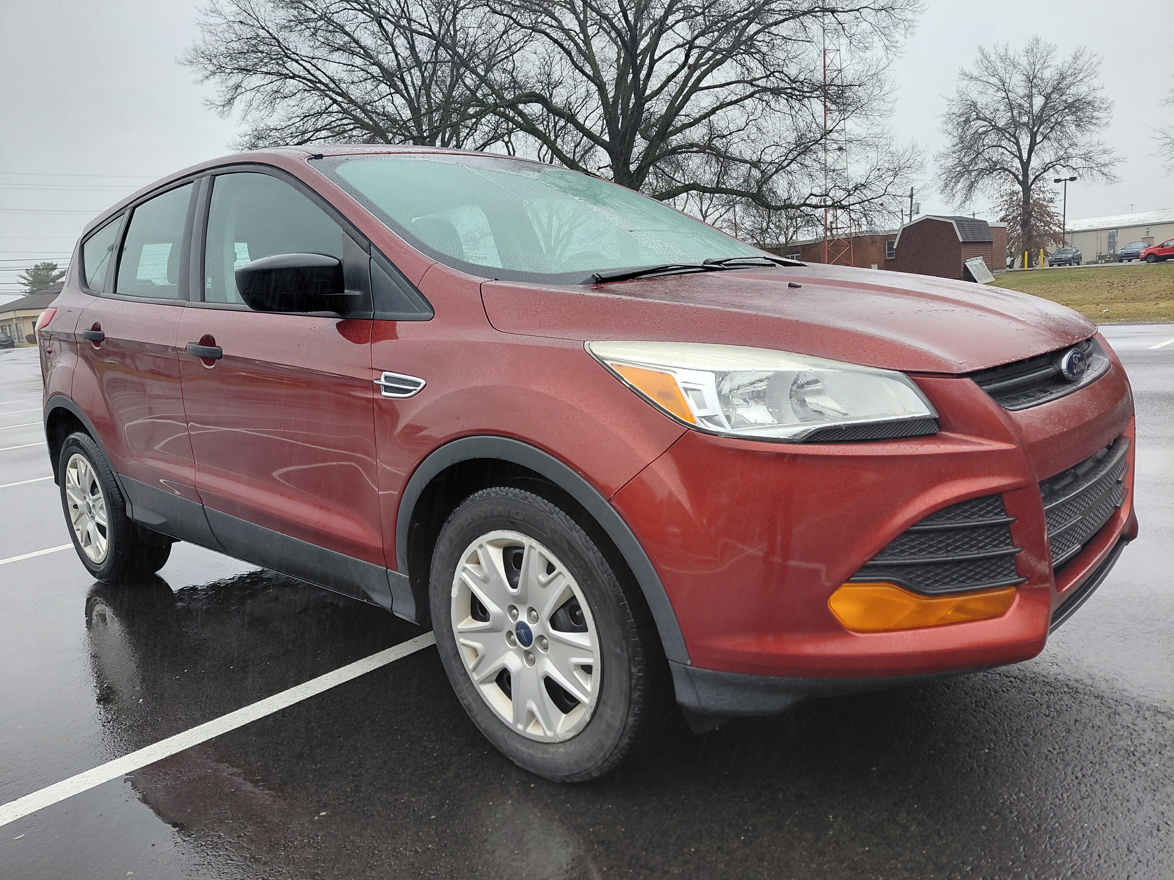 Used 2014 Ford Escape S FWD image 10