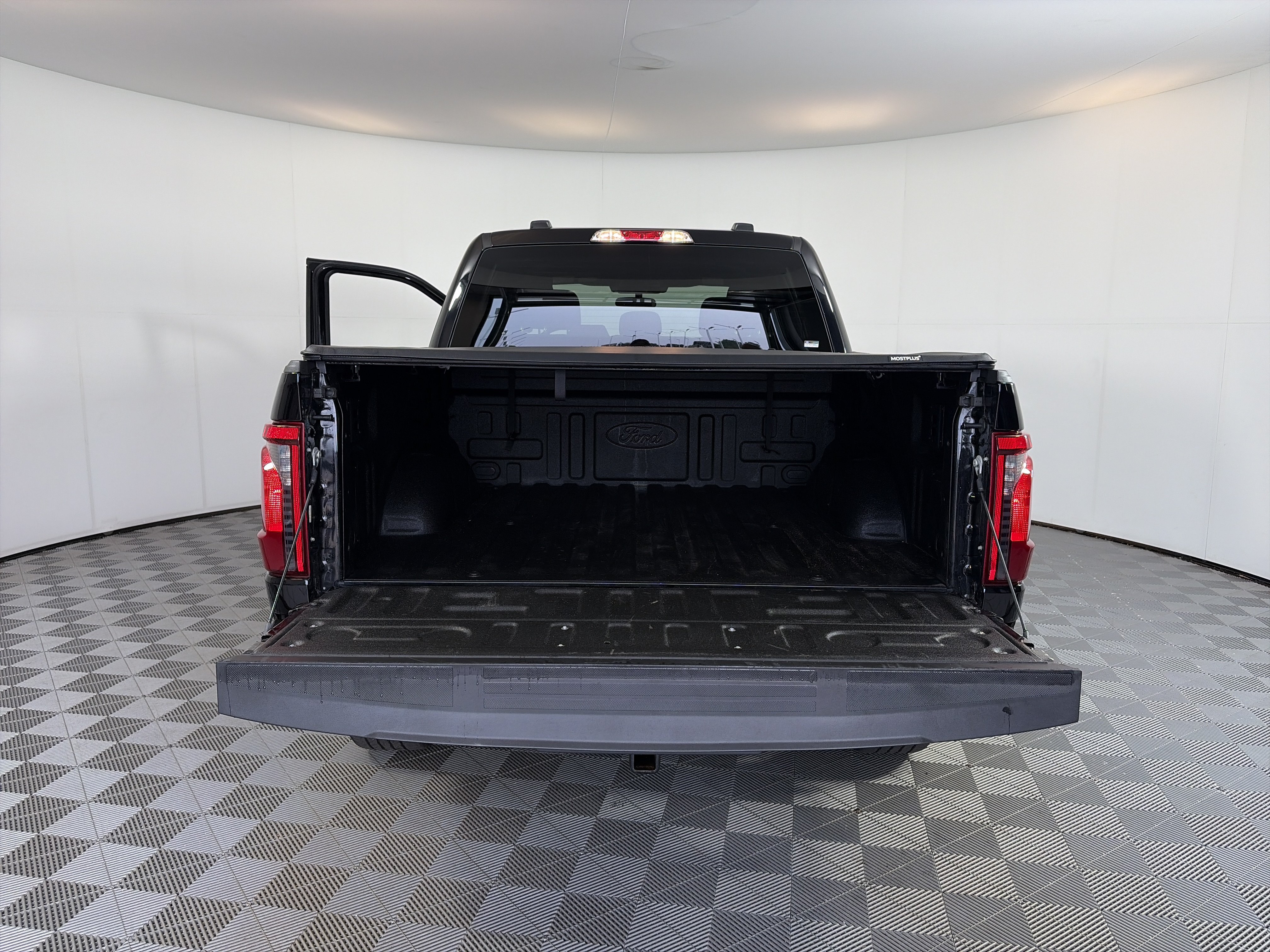 Used 2025 Ford F150 STX w/ STX Black Appearance Package AWD/4WD image 13