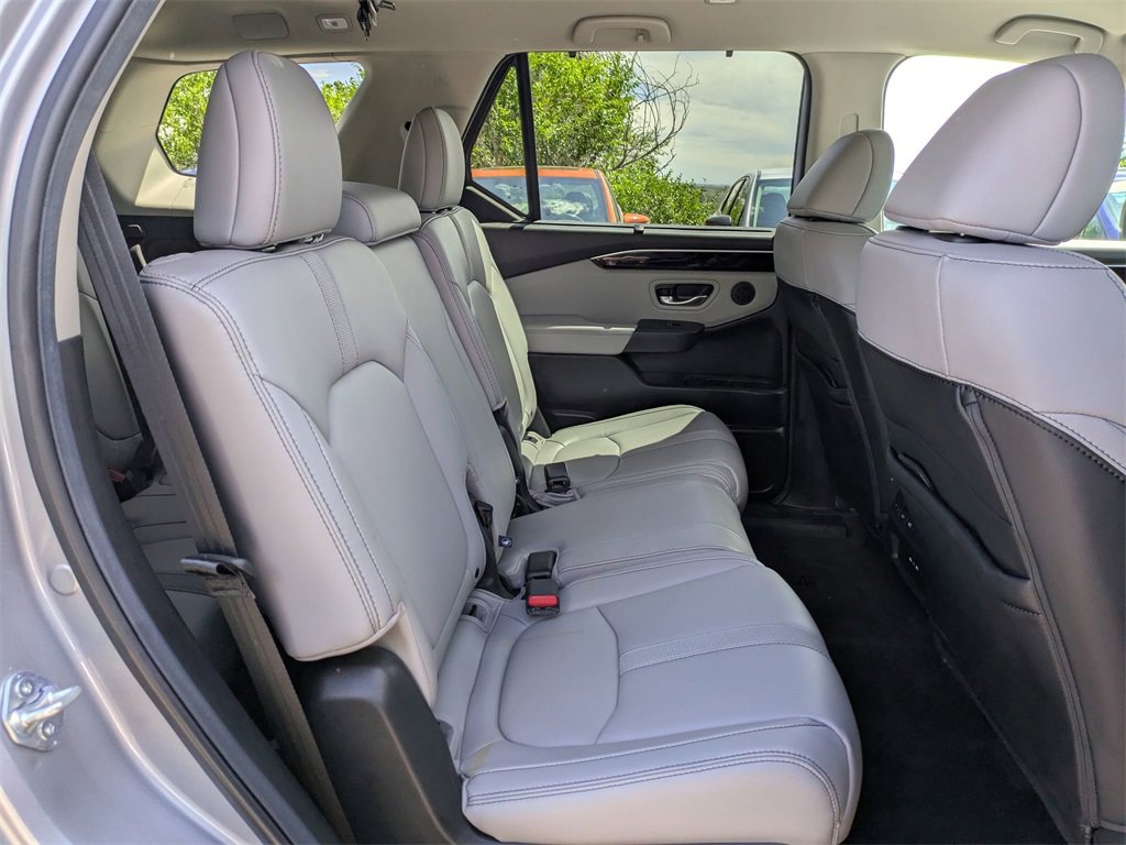 Used 2025 Honda Pilot EX-L image 26