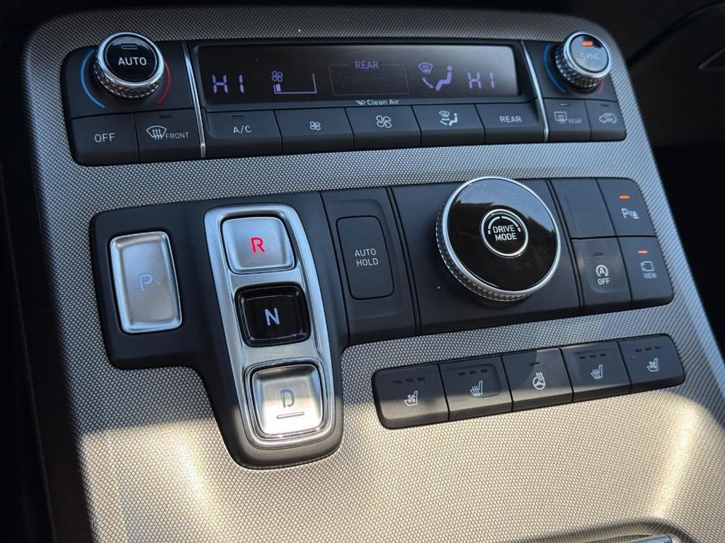 Used 2021 Hyundai Palisade Limited FWD image 24