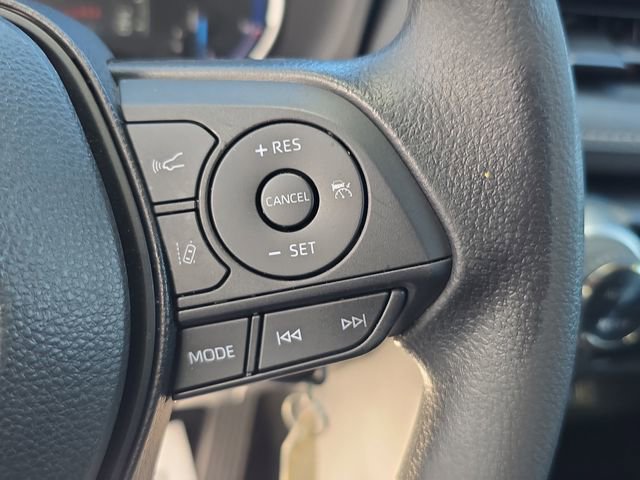Used 2024 Toyota RAV4 LE image 21