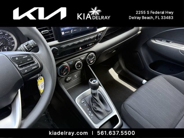 Used 2021 Hyundai Venue SE FWD image 22