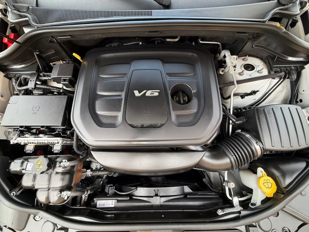 Used 2018 Jeep Grand Cherokee Limited RWD image 9
