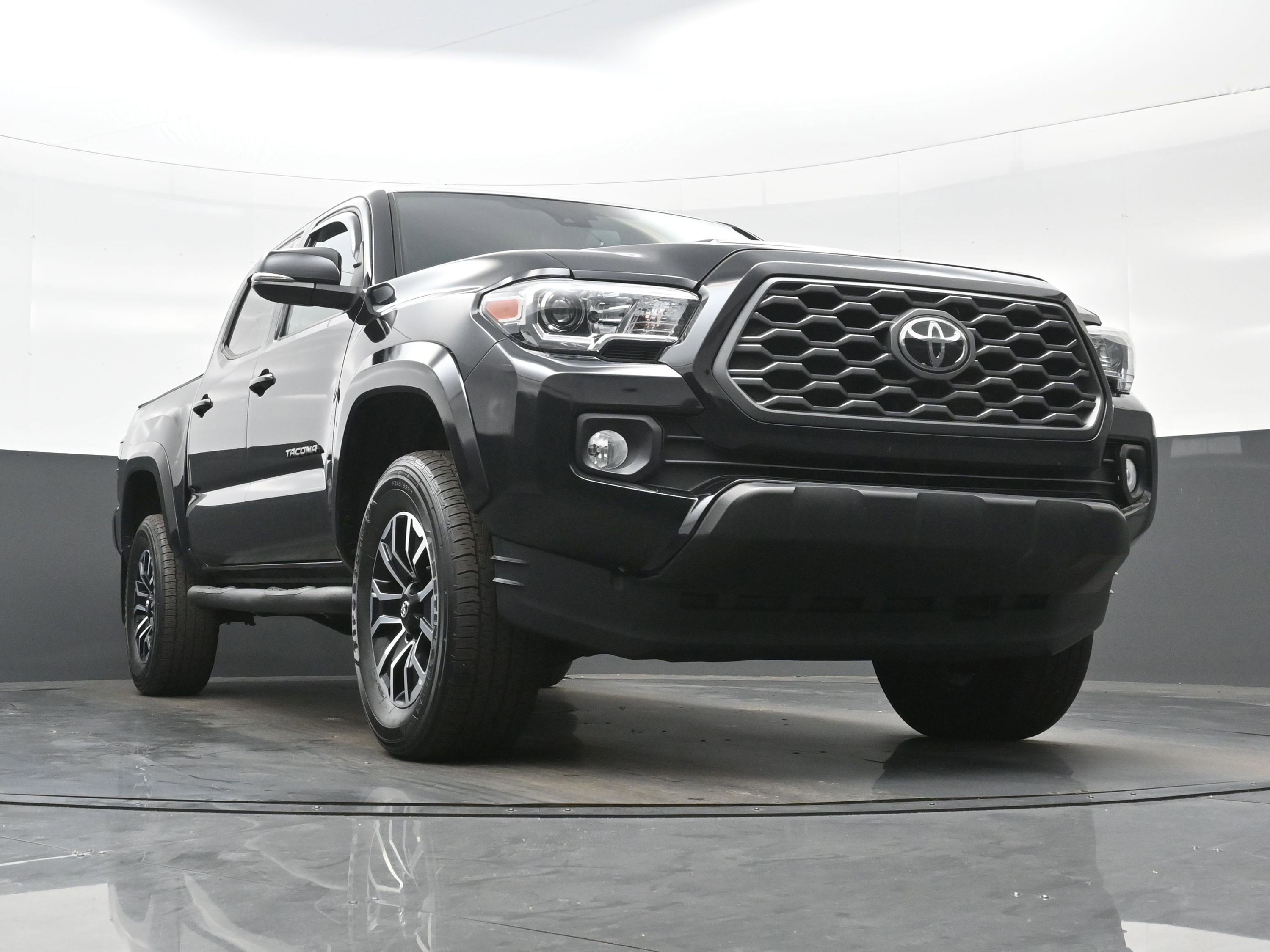 Used 2020 Toyota Tacoma TRD Sport image 33
