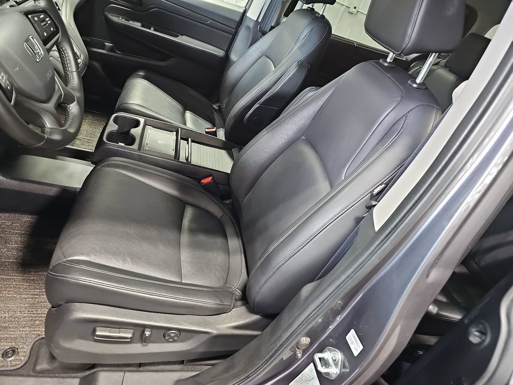 Used 2025 Honda Odyssey EX-L image 15