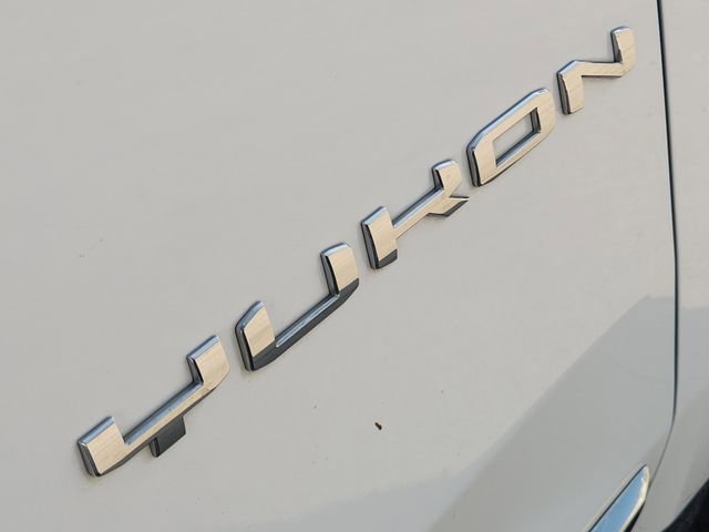 Used 2023 GMC Yukon XL SLT AWD/4WD image 11