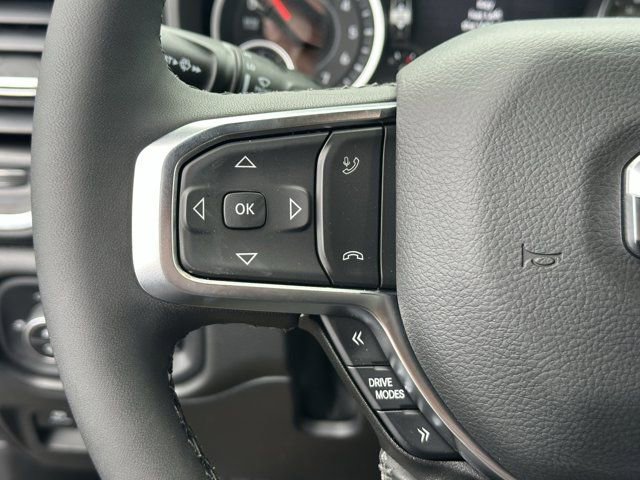 New 2026 RAM 1500 4x4 Crew Cab image 25