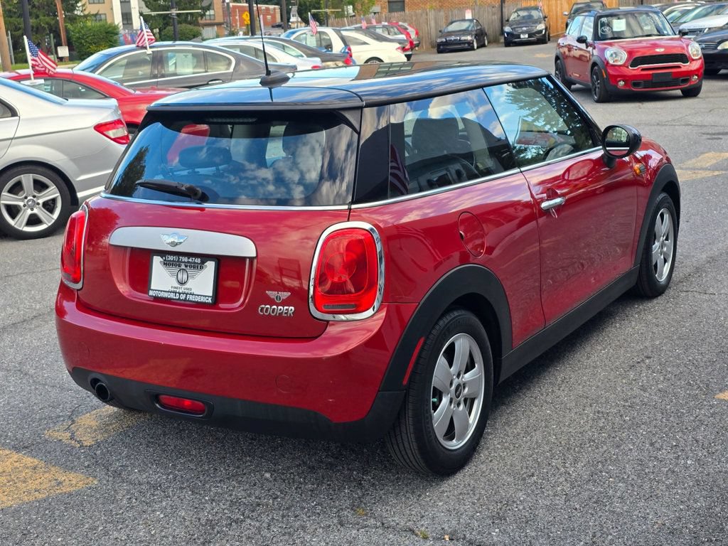 Used 2014 MINI Cooper 2-Door Hardtop FWD image 4