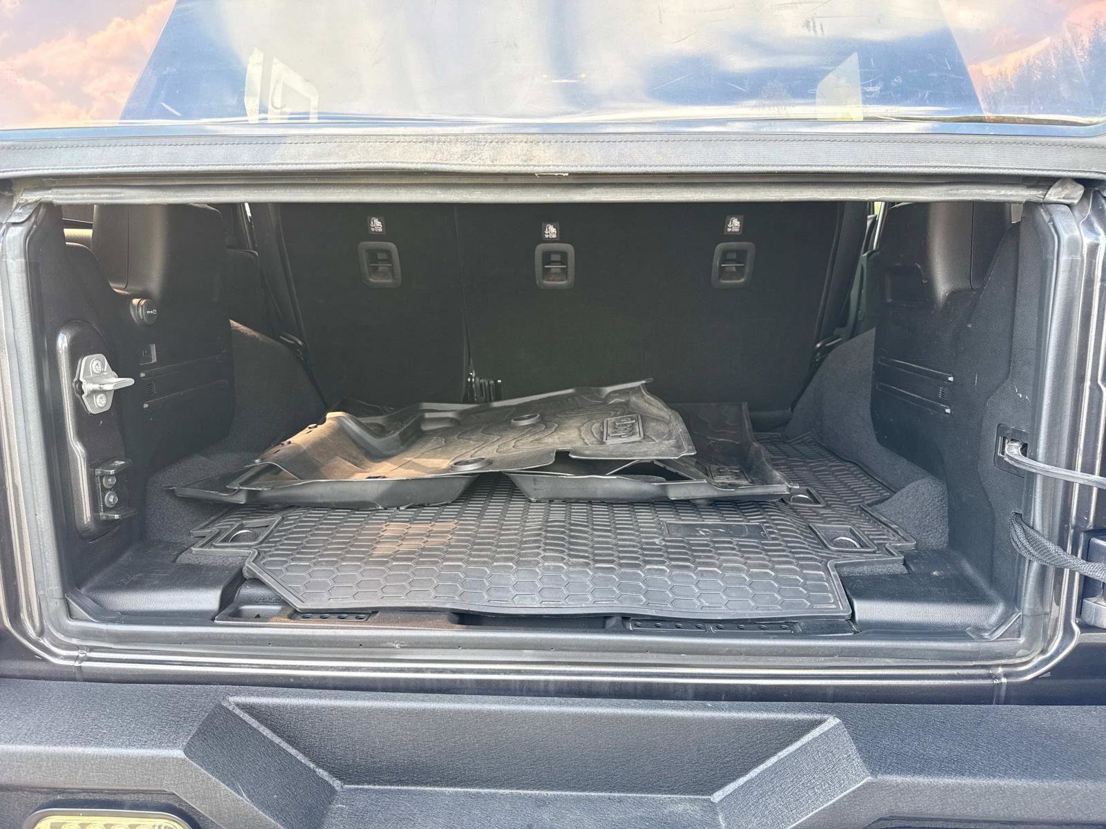 Used 2021 Jeep Wrangler Unlimited Sport image 20