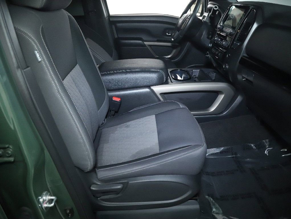 Certified 2024 Nissan Titan SV w/ SV Bronze Edition Package image 38