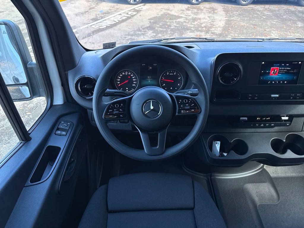 Used 2024 Mercedes-Benz Sprinter 3500 image 13