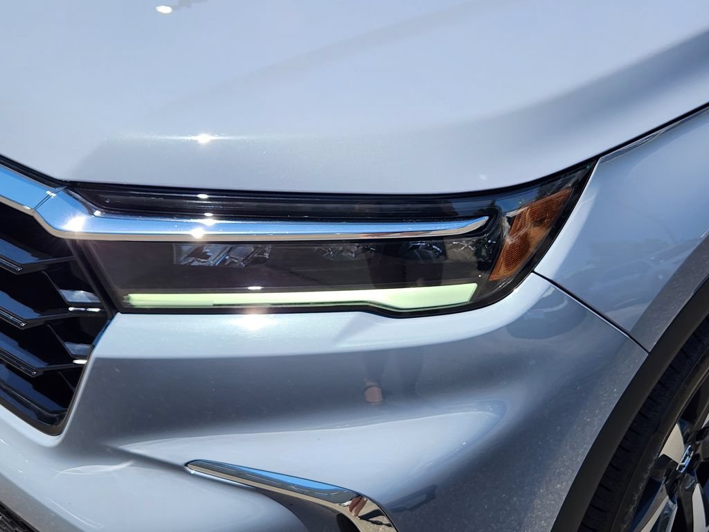 Used 2025 Honda Pilot Elite image 8