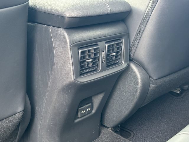 Certified 2023 Toyota RAV4 XLE Premium AWD/4WD image 31