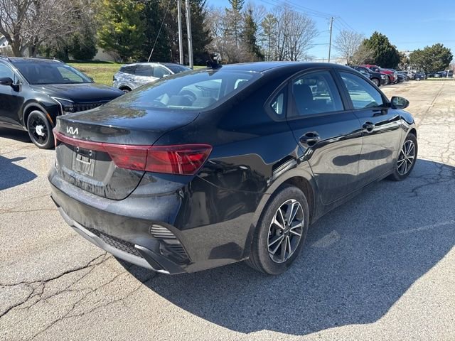 Certified 2023 Kia Forte LXS FWD image 3