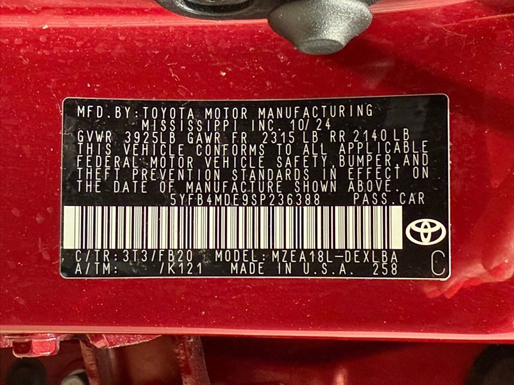 Certified 2025 Toyota Corolla LE image 27