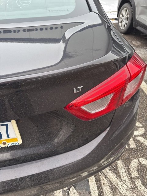 Used 2017 Chevrolet Cruze LT image 16