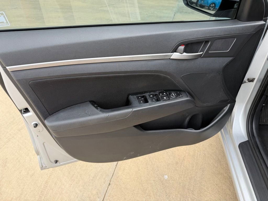 Used 2019 Hyundai Elantra SEL w/ Cargo Package image 12