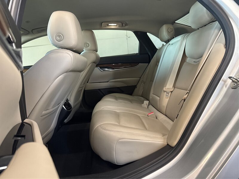 Used 2018 Cadillac XTS Luxury FWD image 10