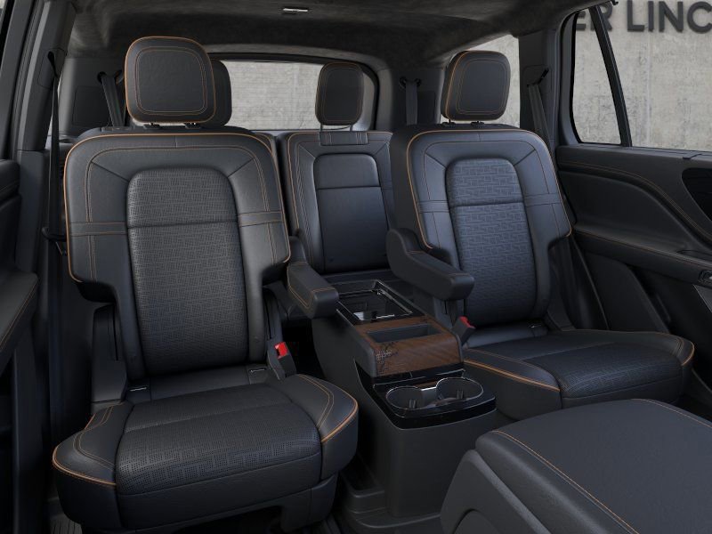 New 2026 Lincoln Aviator Black Label AWD/4WD image 11