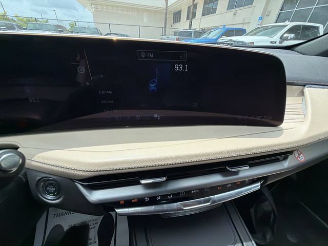 Used 2025 Cadillac XT4 Premium Luxury FWD image 24