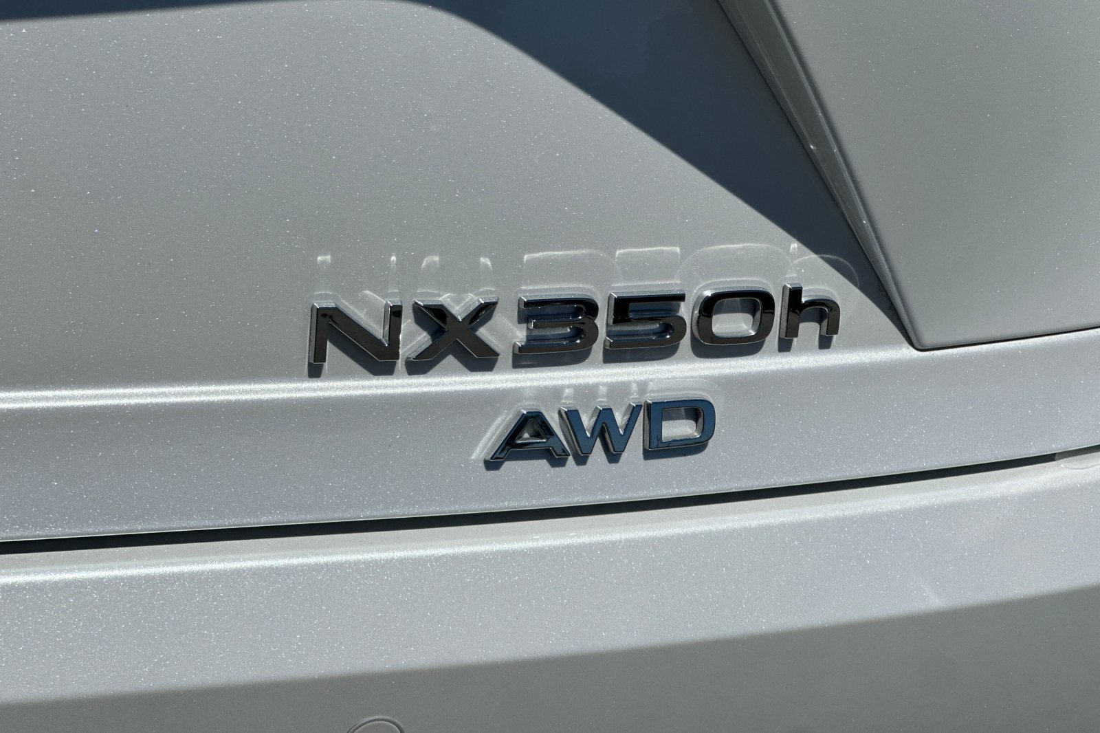 Certified 2025 Lexus NX 350h AWD w/ Premium Package image 26