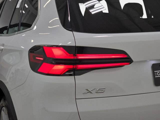 Certified 2026 BMW X5 xDrive40i w/ Climate Comfort Package image 31