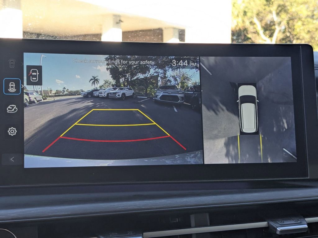 Used 2025 Hyundai Santa Fe Limited image 18