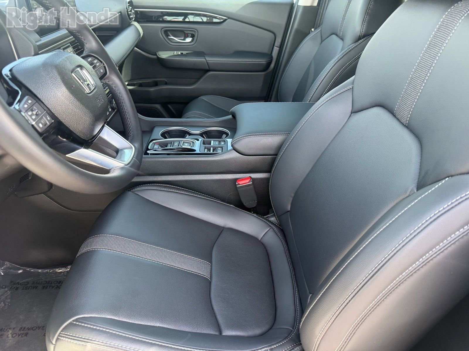 Certified 2025 Honda Pilot Touring image 13