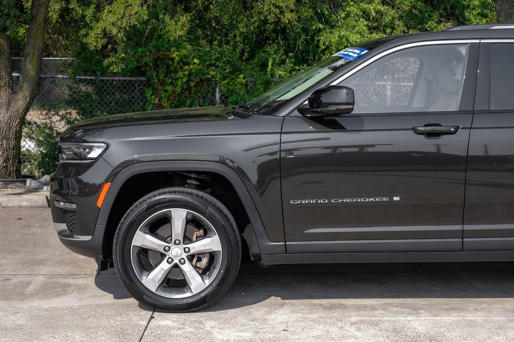 Used 2022 Jeep Grand Cherokee L Limited image 22