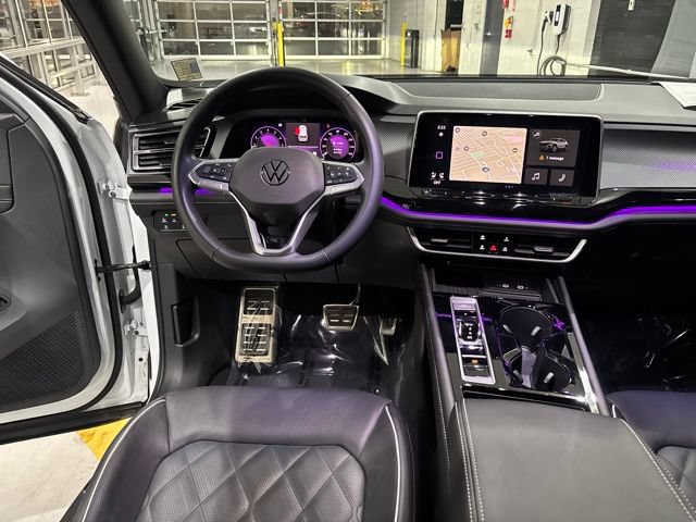 Used 2026 Volkswagen Atlas Cross Sport SEL Premium R-Line AWD/4WD image 30