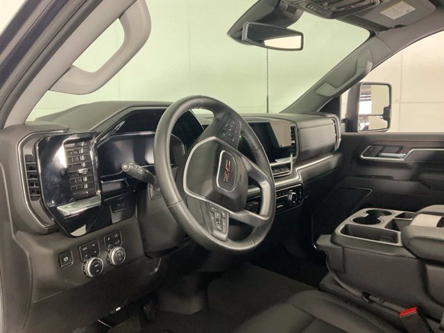 Used 2025 GMC Sierra 2500 SLT AWD/4WD image 21