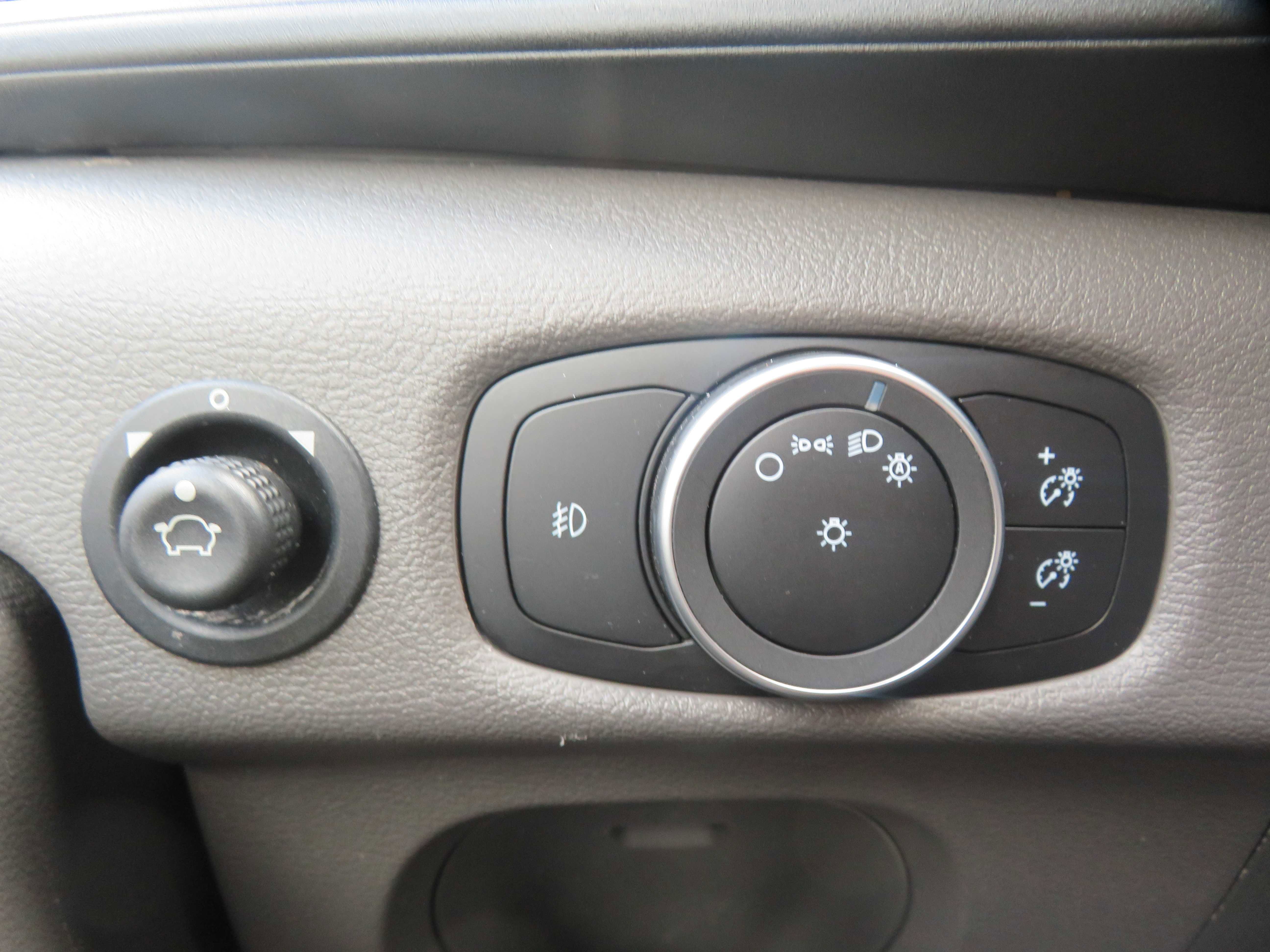 Used 2020 Ford Transit 250 Low Roof image 43