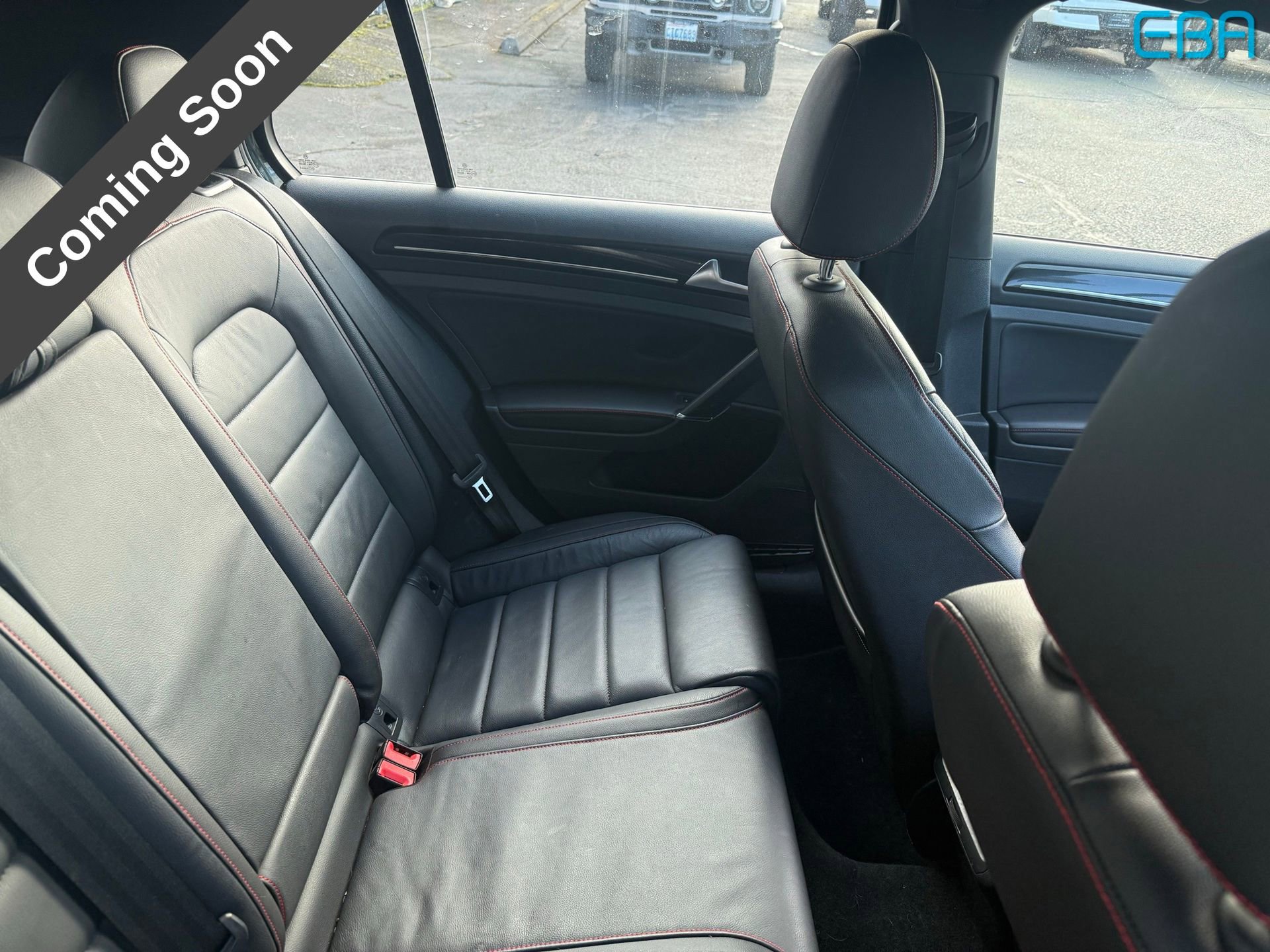 Used 2017 Volkswagen GTI SE image 8