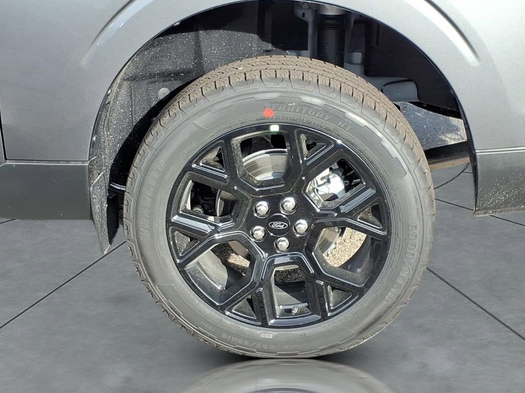 New 2026 Ford Maverick Lariat w/ Black Appearance Package image 4