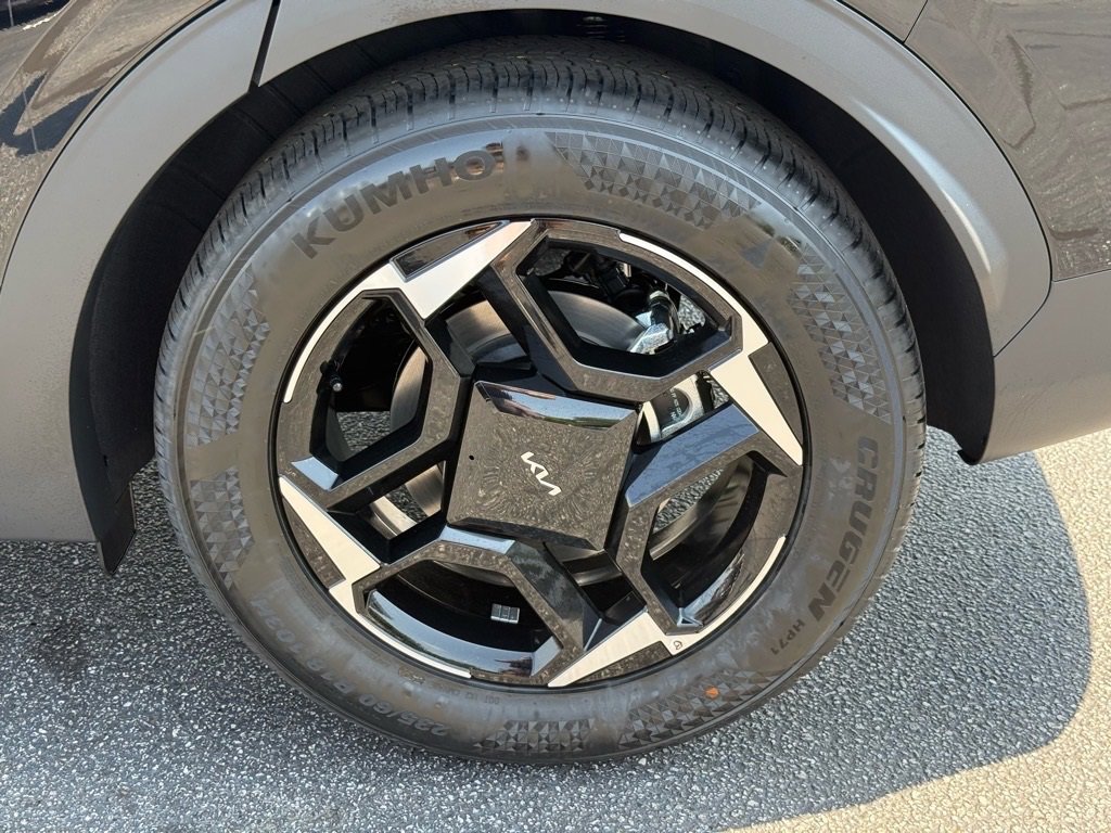 New 2026 Kia Sportage EX image 13