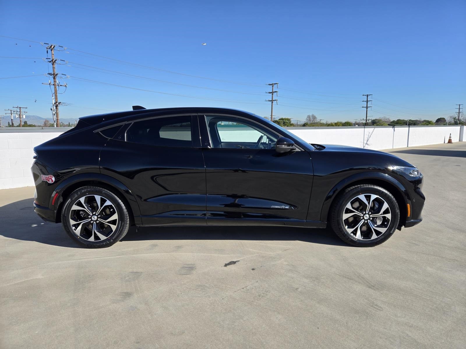 Used 2023 Ford Mustang Mach-E Premium image 2