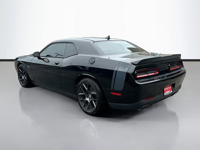 Used 2016 Dodge Challenger R/T Scat Pack w/ Leather Interior Group RWD image 8
