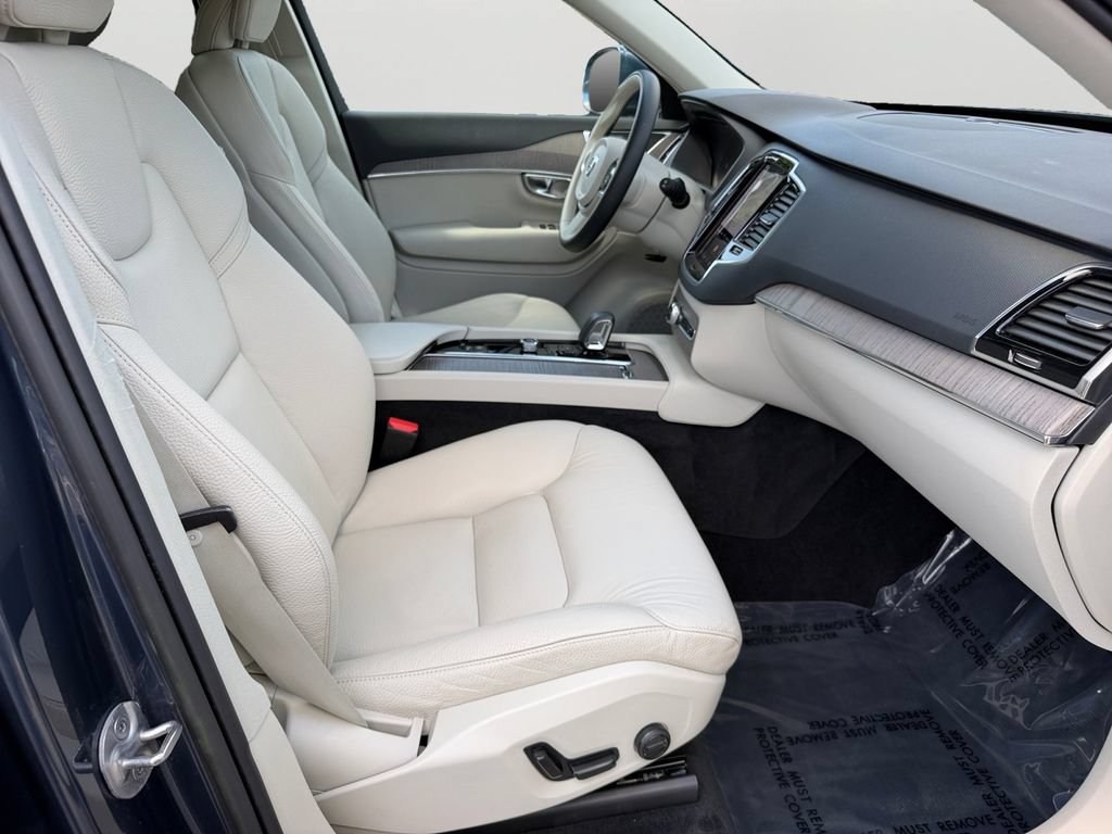 Certified 2023 Volvo XC90 B6 Plus AWD/4WD image 8