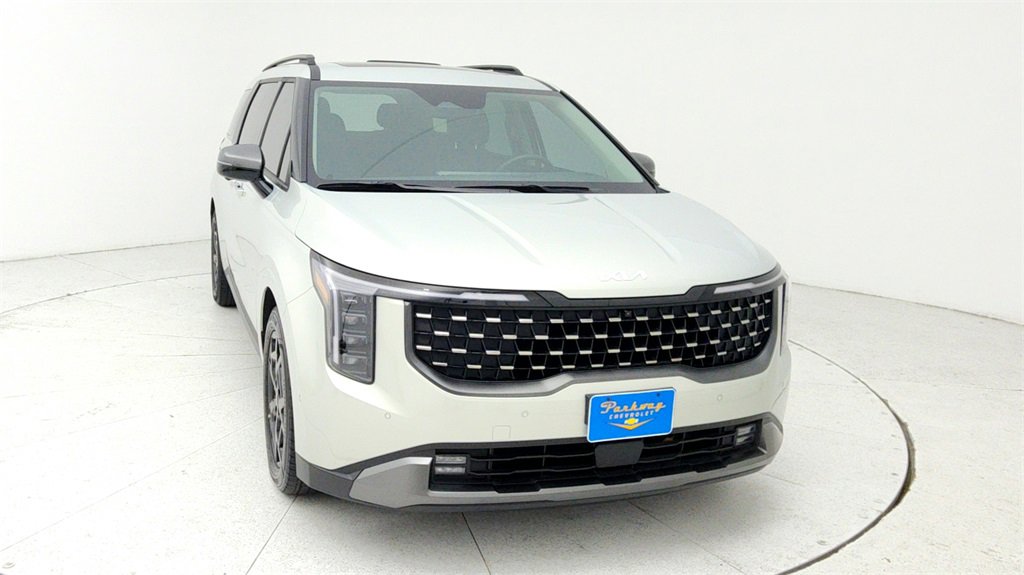 Used 2025 Kia Carnival SX Prestige image 9