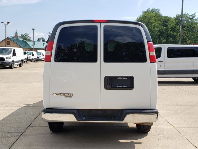 Used 2016 Chevrolet Express 3500 LT w/ LT Preferred Equipment Group RWD image 4
