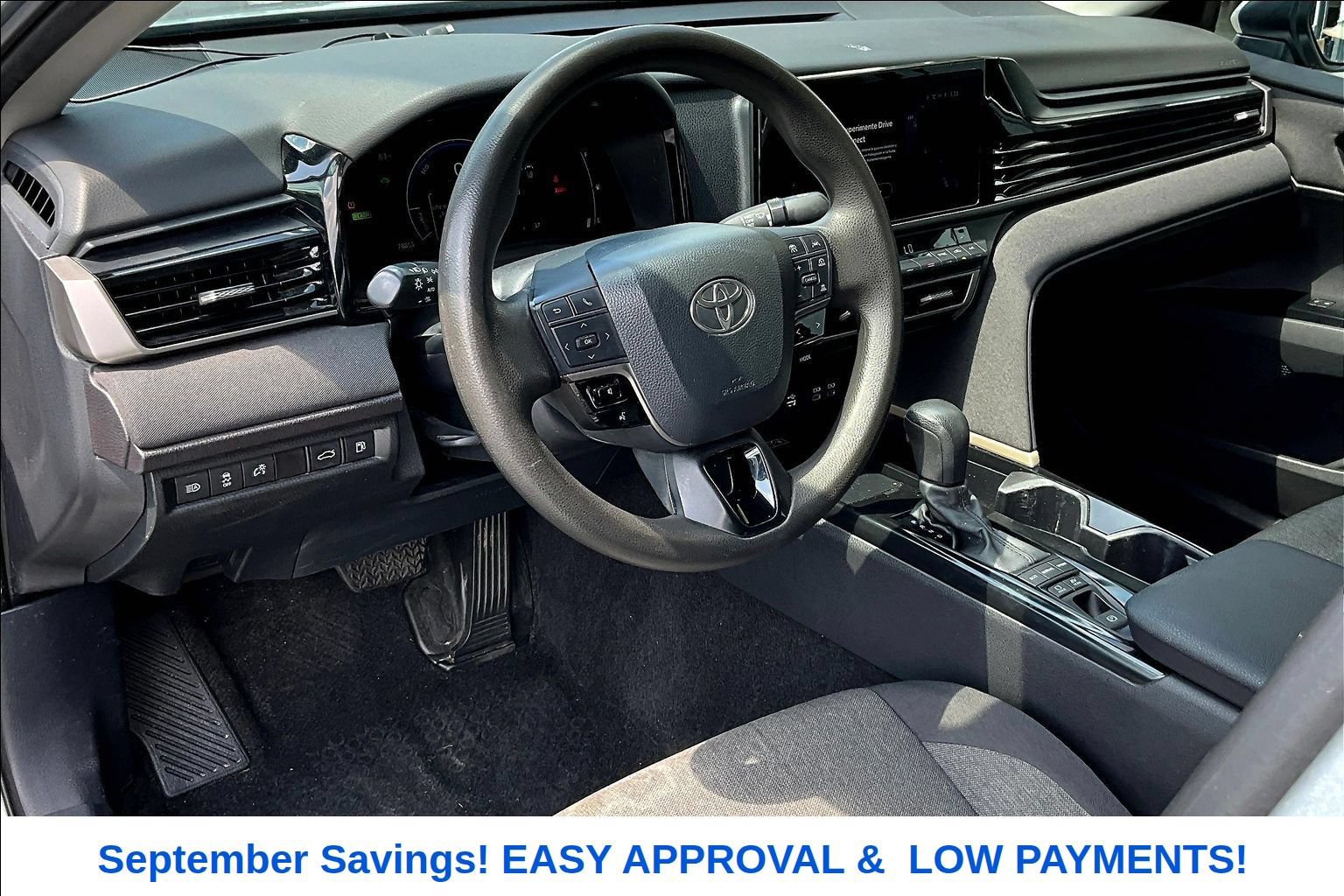 Used 2025 Toyota Camry LE FWD image 14
