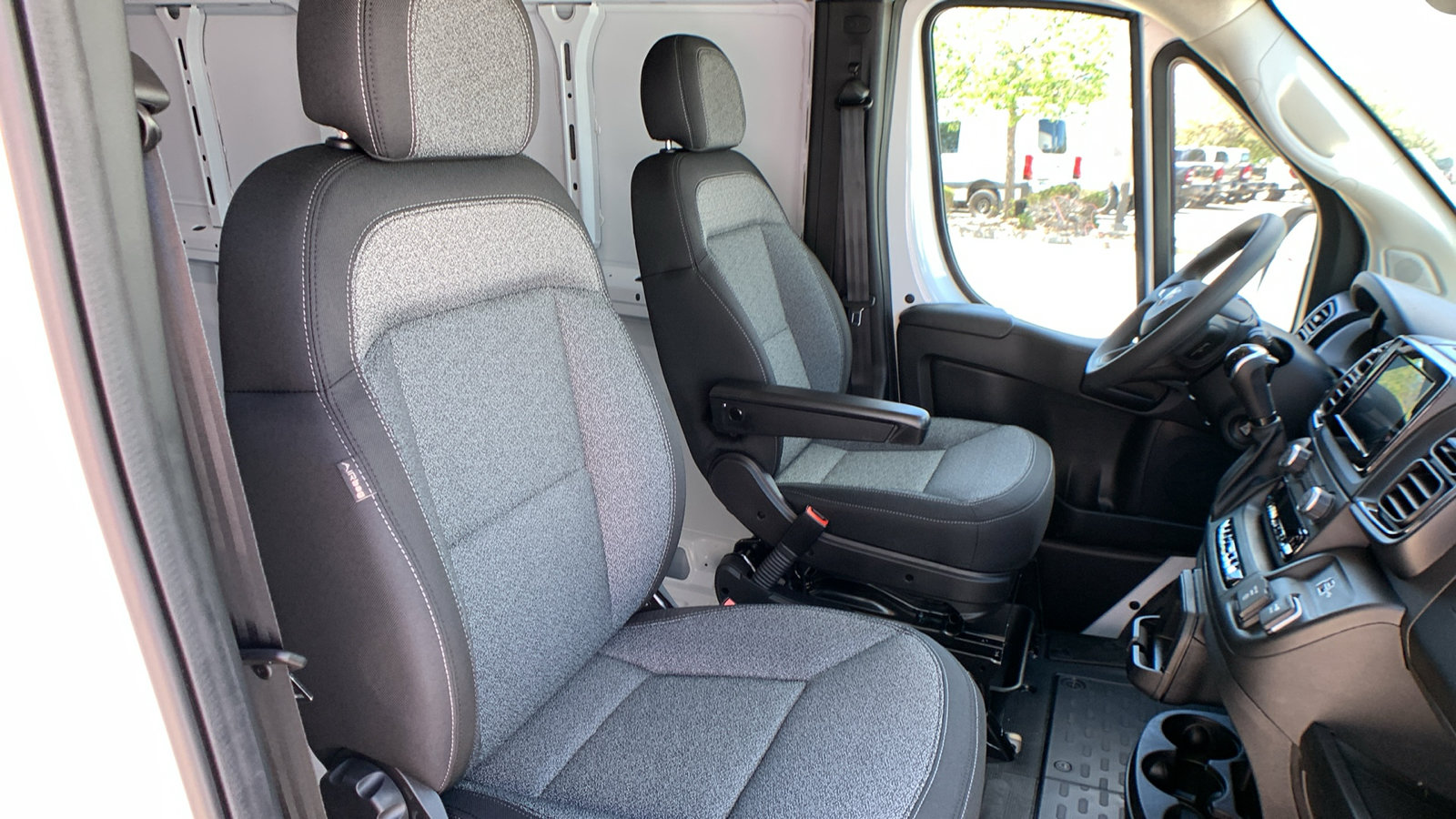 New 2026 RAM ProMaster 2500 w/ Convenience Group FWD image 22